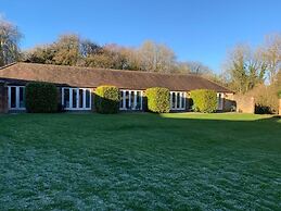 Holbrook Manor & Spa.