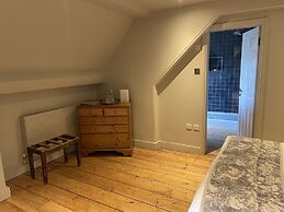 Holbrook Manor & Spa.