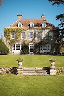 Holbrook Manor & Spa.