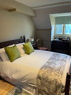 Holbrook Manor & Spa.