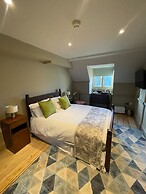 Holbrook Manor & Spa.