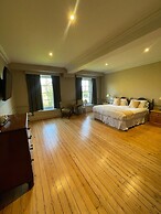 Holbrook Manor & Spa.