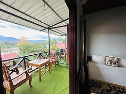 Kingkham Riverside Hotel