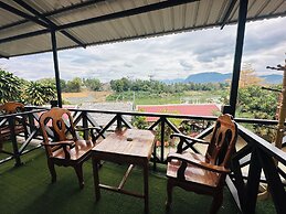Kingkham Riverside Hotel