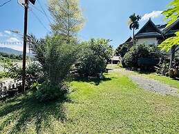 Kingkham Riverside Hotel