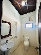 Kingkham Riverside Hotel