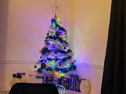 1 Bedroom - Sleeps 4 - Pets - Parking on Site