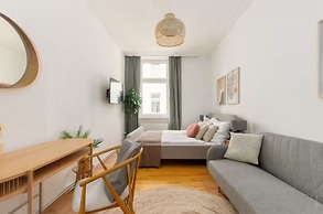 Designer Apartments - Near Reumannplatz