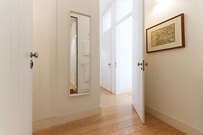Alfama Deluxe by Homing