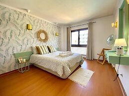 Vilamoura Charming With Pool by Homing