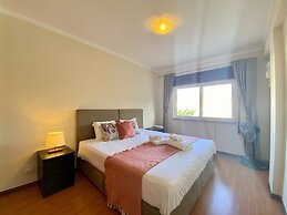 Vilamoura Fresh With Pool by Homing