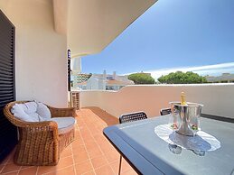 Vilamoura Twins 2 With Pool by Homing