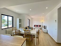 Vilamoura Twins 2 With Pool by Homing