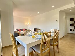 Vilamoura Twins 2 With Pool by Homing