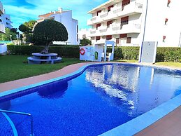 Vilamoura Twins 2 With Pool by Homing