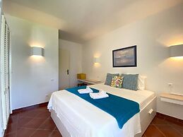 Quinta DA Balaia Garden by Homing