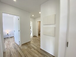 Quarteira Modern by Homing