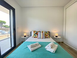 Quarteira Modern by Homing