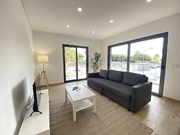 Quarteira Modern by Homing