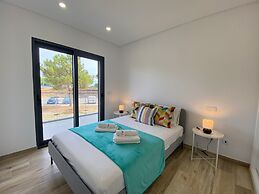 Quarteira Modern by Homing
