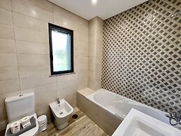 Quarteira Modern by Homing