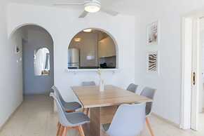Phaedrus Living Byzantium Modern City Flat