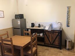 Magellanicus Rustic Suites