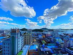 F-one Hotel