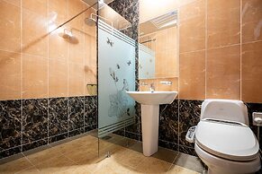 F-one Hotel