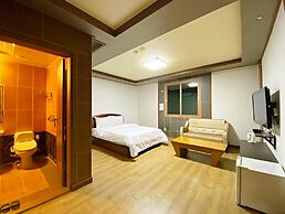 F-one Hotel