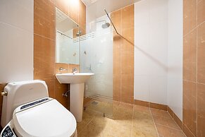F-one Hotel