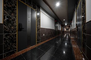 F-one Hotel