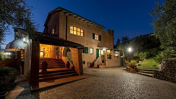 Villa Adisa 8 Emma Villas
