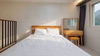 Gapyeong Orion Poolvilla Pension