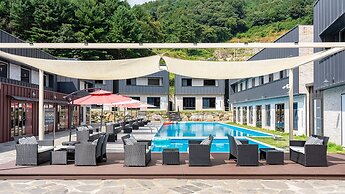 Gapyeong Orion Poolvilla Pension