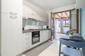 Azzurra Apartments
