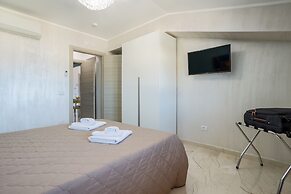 Azzurra Apartments