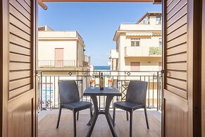 Azzurra Apartments