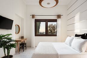 Aniv Villa by The Sea