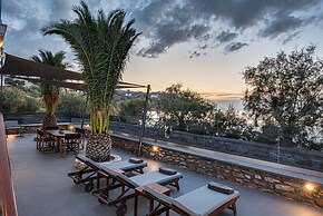 Aniv Villa by The Sea