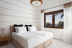 Aniv Villa by The Sea
