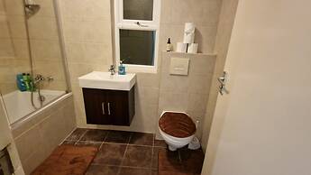 Compact Living Cosy Studio Flat in London