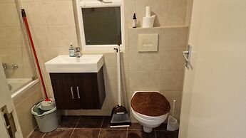 Compact Living Cosy Studio Flat in London