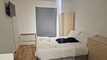 Compact Living Cosy Studio Flat in London