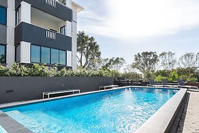 The Warwick 306
