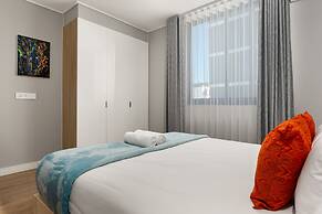 The Warwick 306