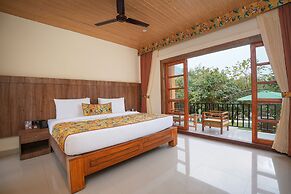 Summit Green Lake Tea Resort & Spa