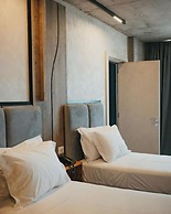 AMR Hotel