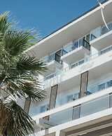 AMR Hotel