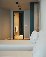 AMR Hotel
